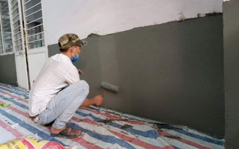 Chống thấm trong nhà nên hay không nên